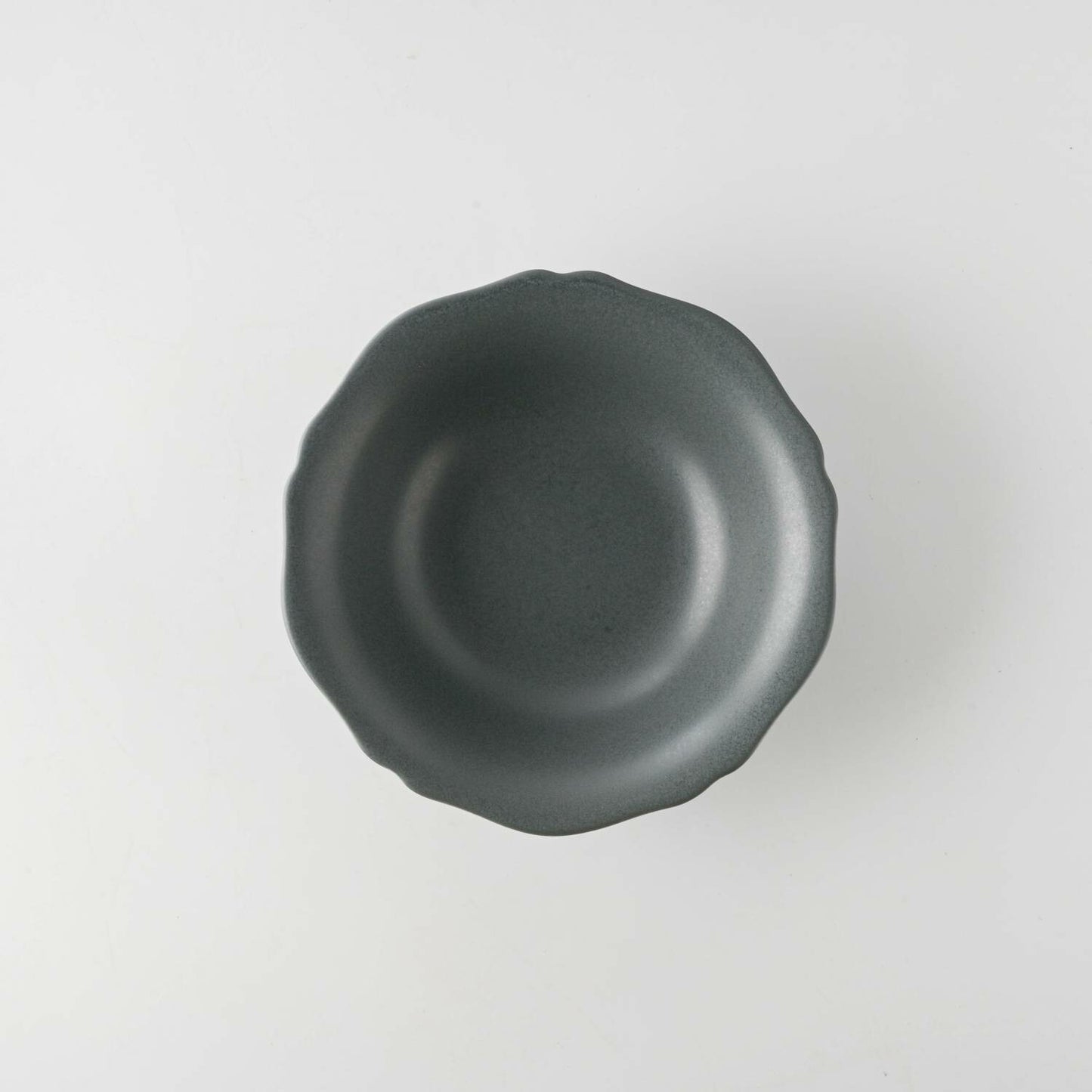 meimei-ware 14.5 取鉢 輪花(黒錆)