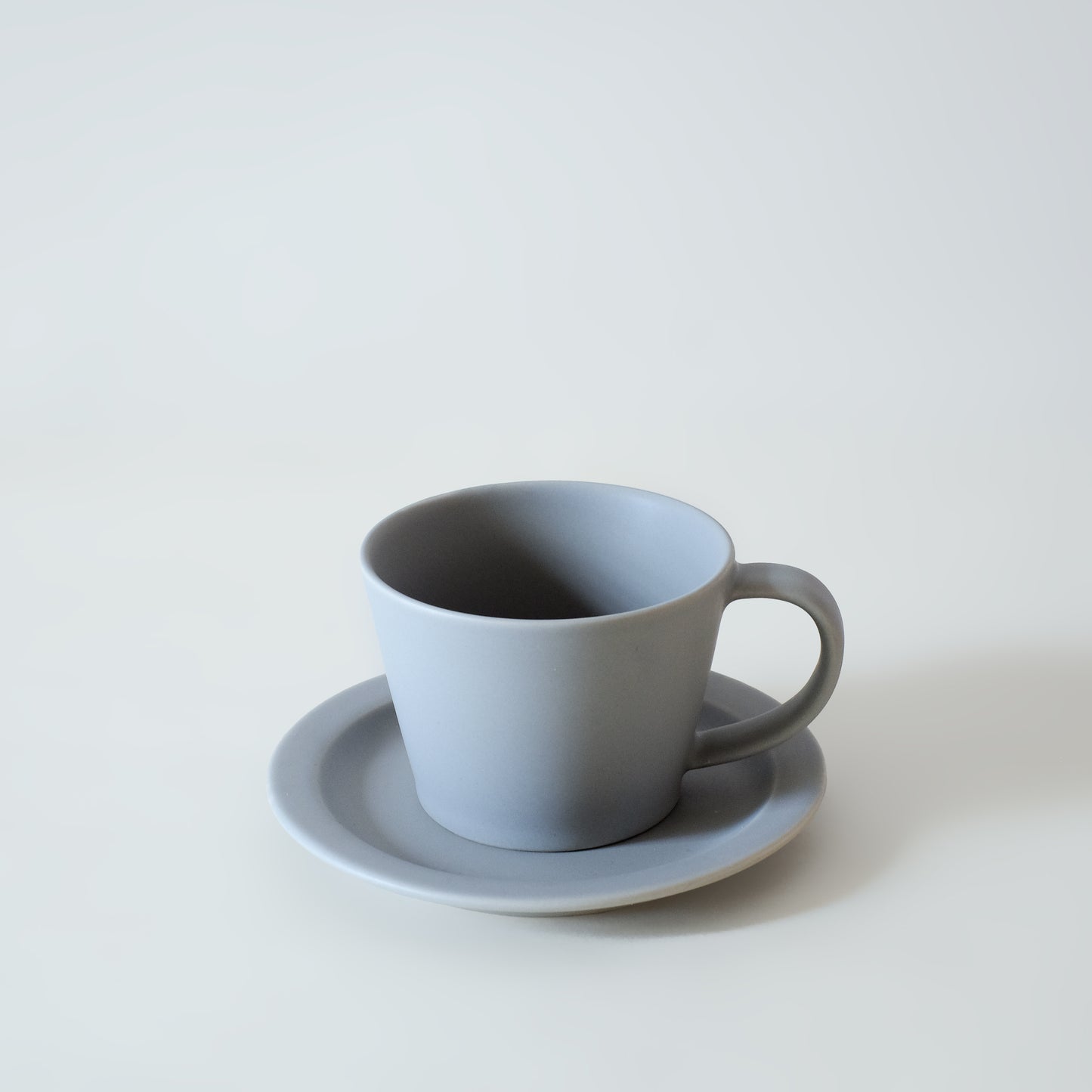 Sara Saucer ē° å°ē¢