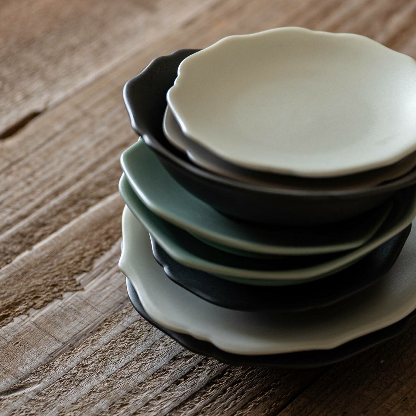 meimei-ware 10 小皿 稜花（青白）
