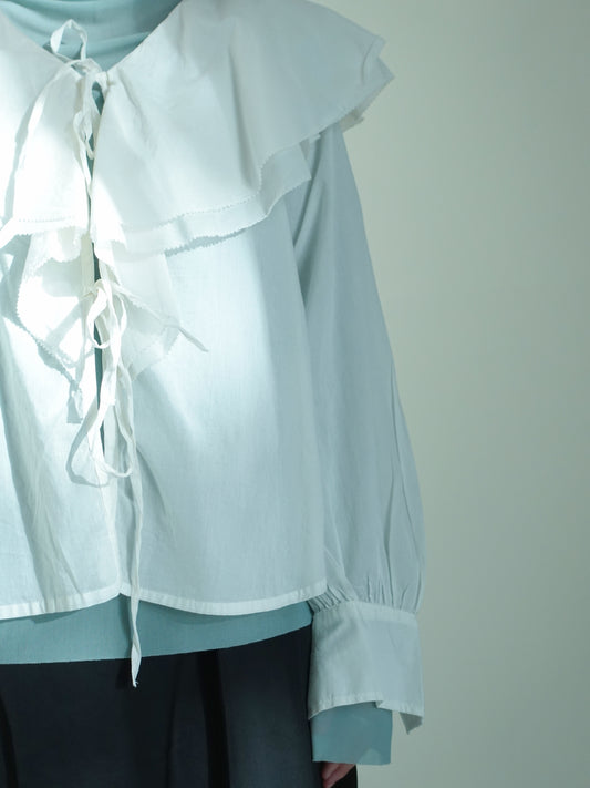 荷葉邊衣領綁帶罩衫 白