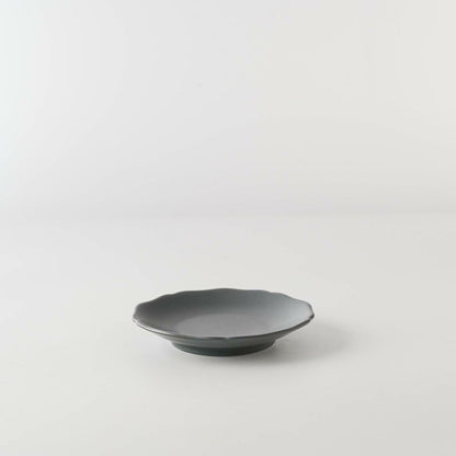 meimei-ware 10 小皿 輪花（黒錆）