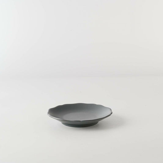 meimei-ware 10 小皿 輪花（黒錆）