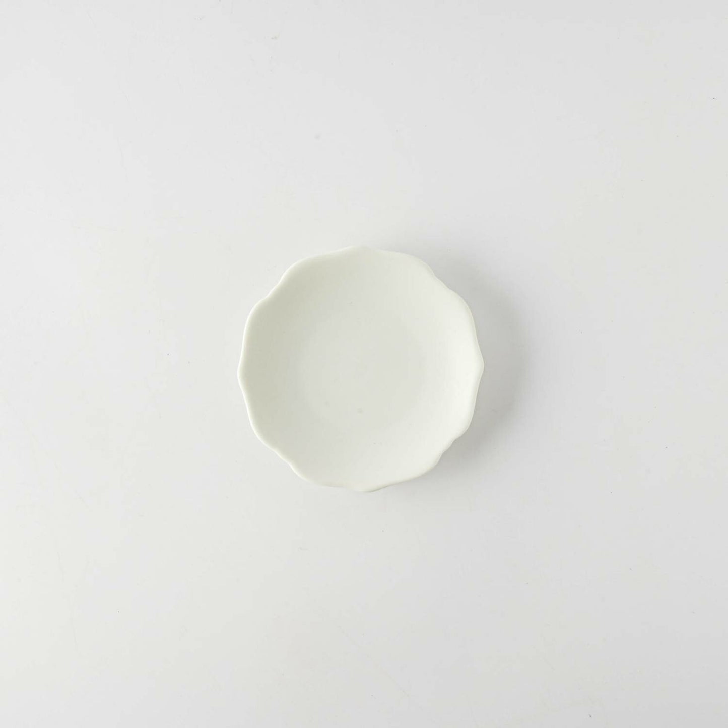 meimei-ware 10 小皿 稜花（青白）