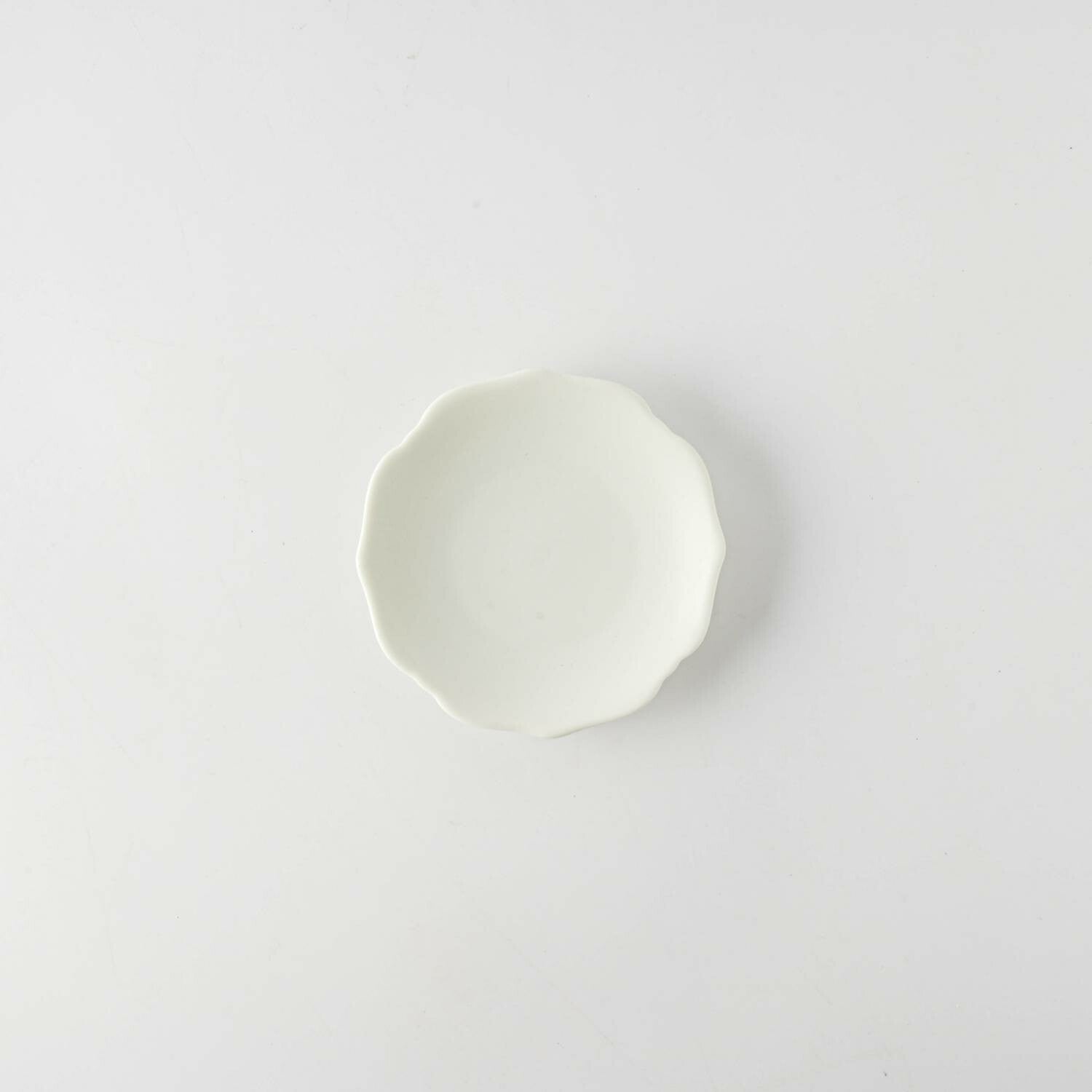 meimei-ware 10 小皿 稜花（青白）