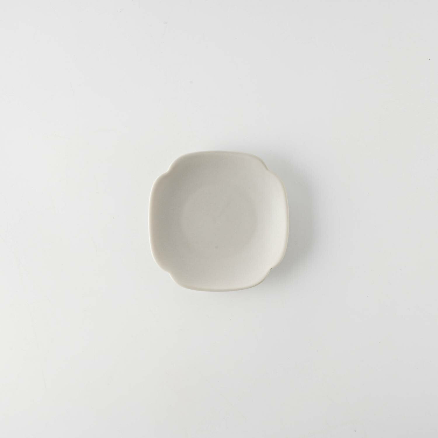 meimei-ware 10 小皿 隅入（薄灰）
