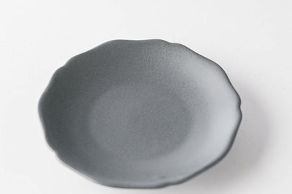 meimei-ware 10 小皿 輪花（黒錆）