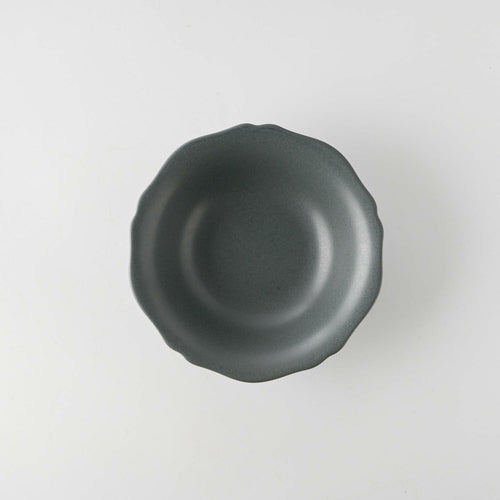 meimei-ware 14.5 取鉢 輪花（黒錆）