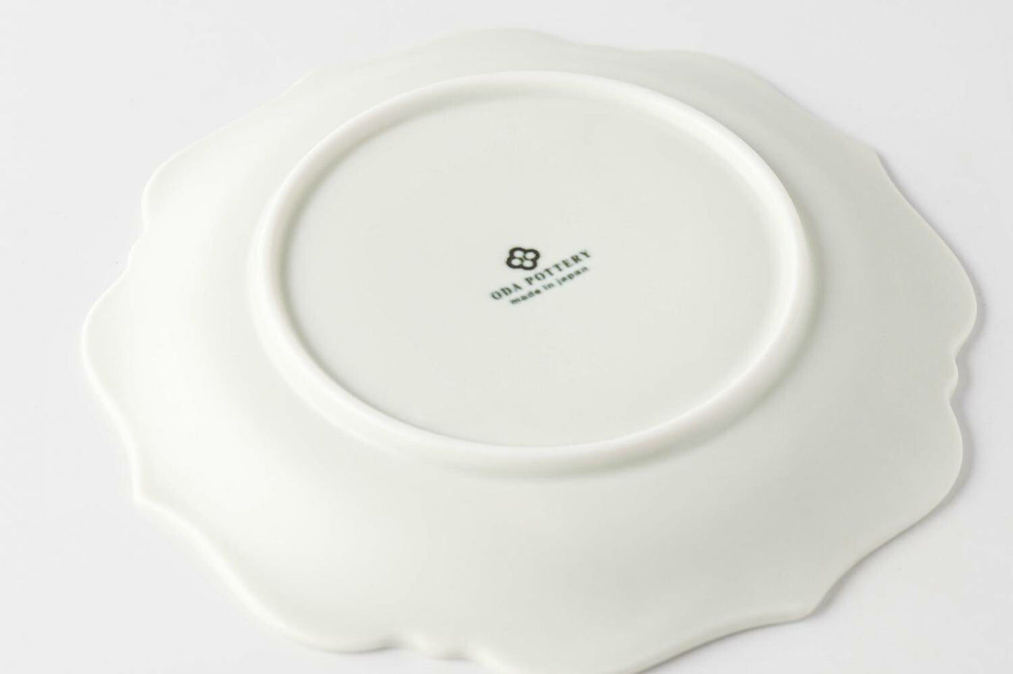 meimei-ware 16.5 取皿 稜花（青白）