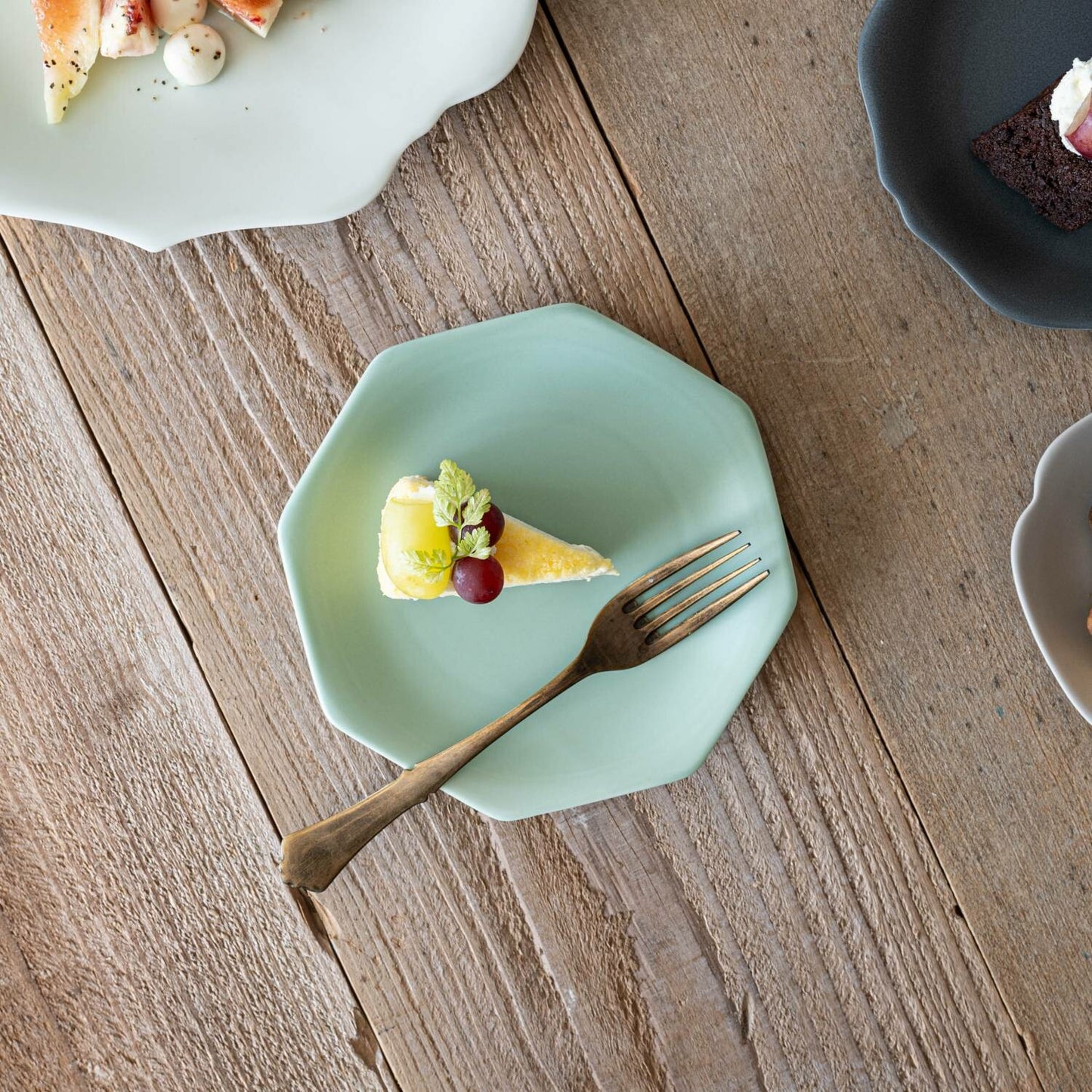 meimei-ware 16.5 取皿 八角（青磁）