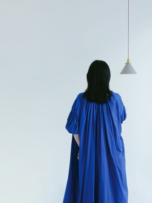 綁帶澎袖洋裝 紺青