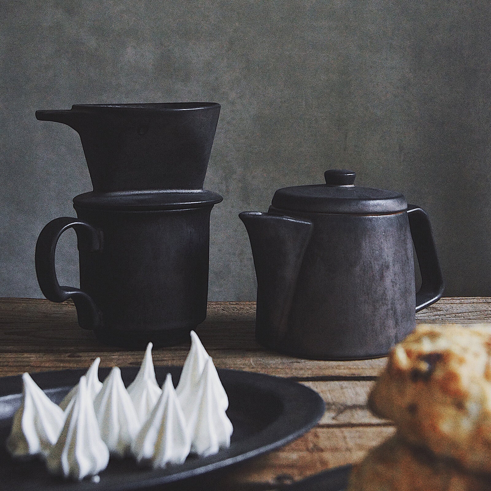 Ancient Pottery Teapot 古銅金 茶壺