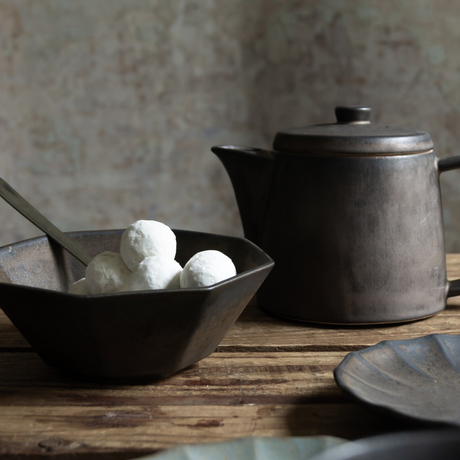 Ancient Pottery Teapot 古銅金 茶壺